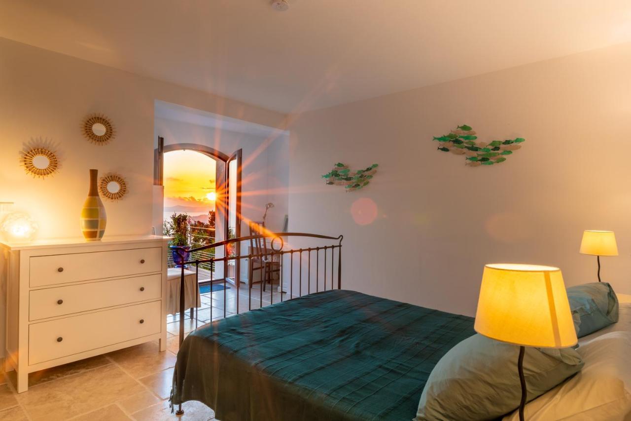 Vistazur Luxueux appartement avec terrasse et piscine Le Le Rayol-Canadel-sur-Mer Extérieur photo